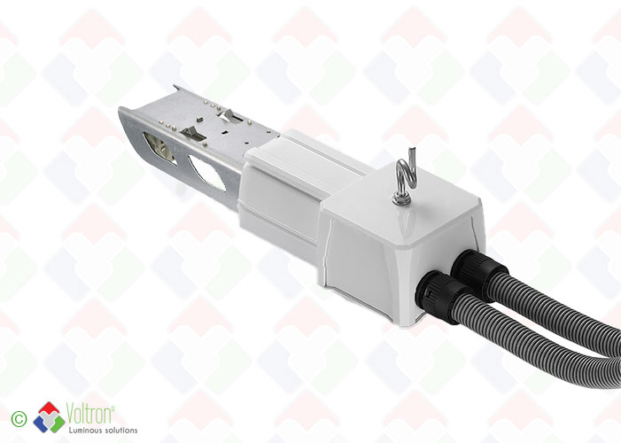 LINER PRO 6: ACCESSORIES/LP-FEEDINBOX-5C-W by Voltron Lighting Group